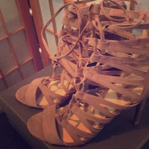 Mauve Colored Caged Shoe